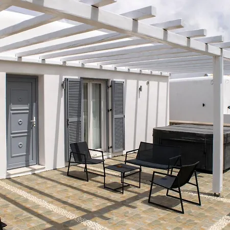 מלון Giannoulaki 4*