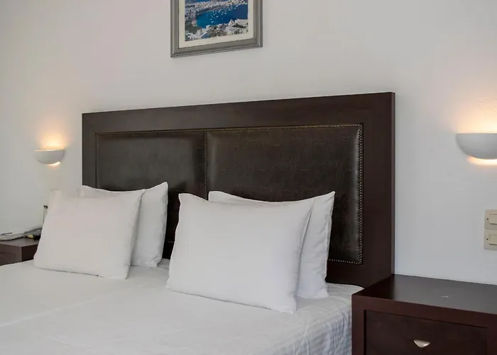 Hotel Giannoulaki 4*