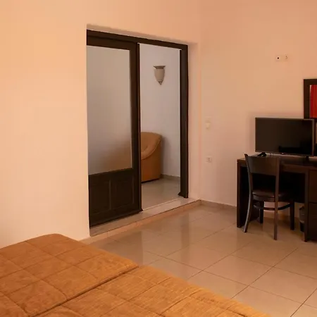 Giannoulaki Hotel