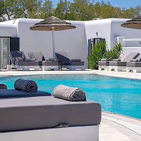 Giannoulaki Hotel