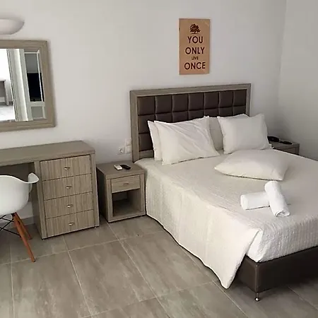 Hotel Giannoulaki 4*