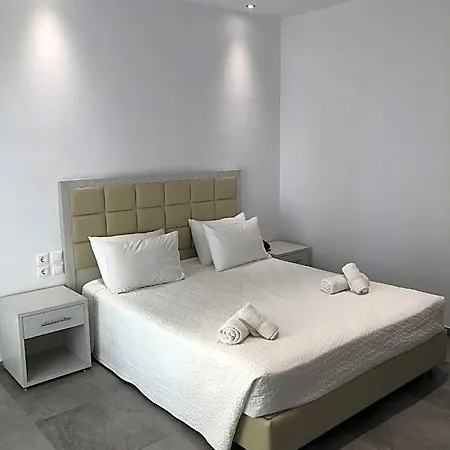 Giannoulaki 格拉斯托斯