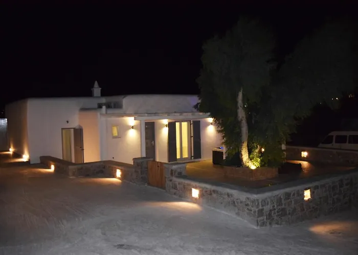 Giannoulaki Glastros (Mykonos)