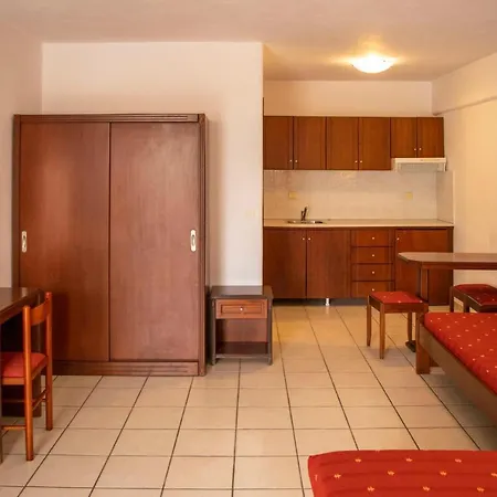 Giannoulaki 4* Гластрос